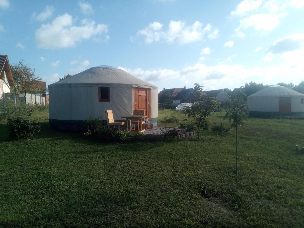 Jurtafarm Rackeve - A Nomad Luxus Hotel Exterior foto
